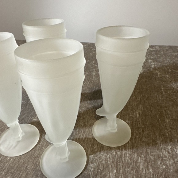 Tiara White Frosted Horn Tankards Set 4 Vintage Pilsner Indiana Glass Goblet Mug - Picture 3 of 5